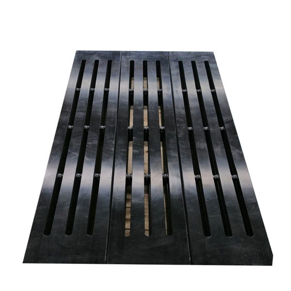 Polyethylene (PE) and Polypropylene (PP) perforated plastic sheets with punching holes 